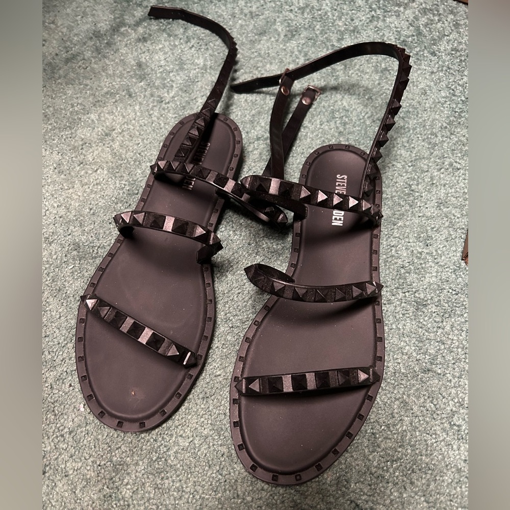 Steve Madden sandals